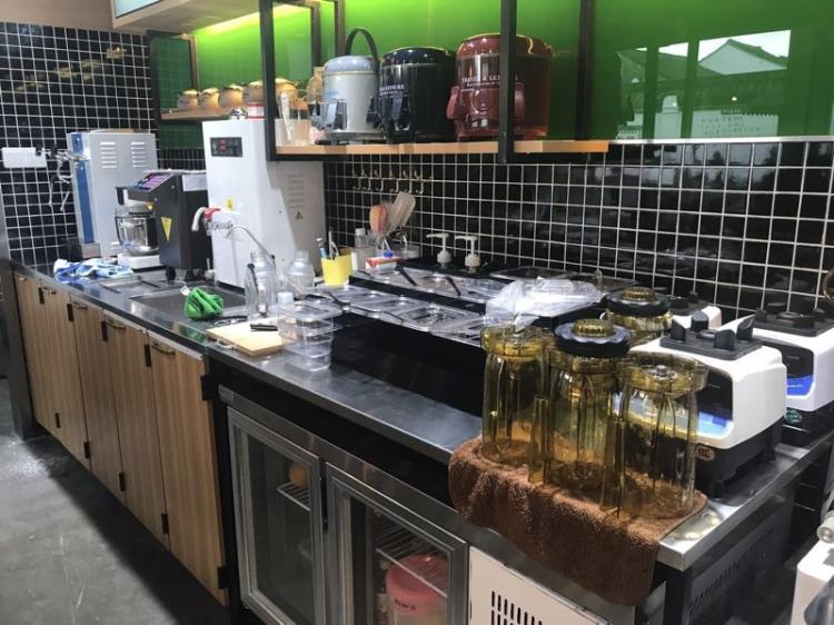 供应商机 机械 行业设备 食品,饮料加工设备 保鲜冷藏设备 > 奶茶店